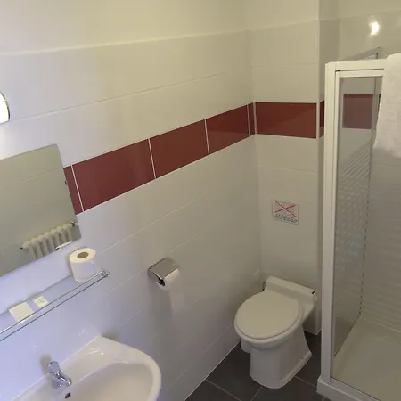 Hotel Prado Avec Parking - Proche Zenith