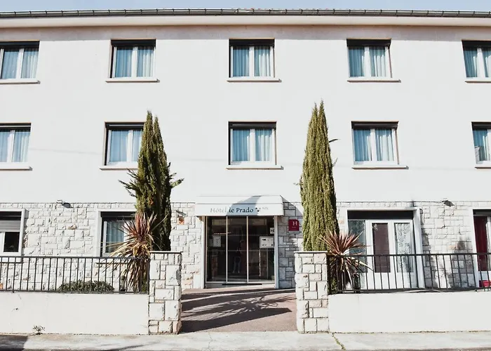 Отель Prado Avec Parking - Proche Zenith