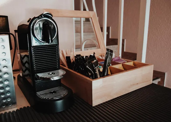 Отель Prado Avec Parking - Proche Zenith Тулуза