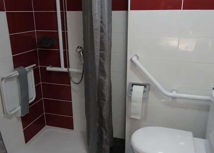 Hotel Akena Le Prado - Proche Zénith