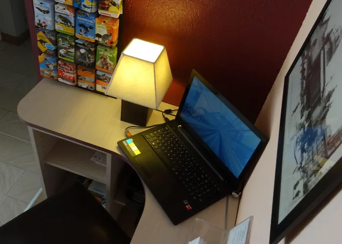 Hotel Akena Le Prado - Proche Zénith