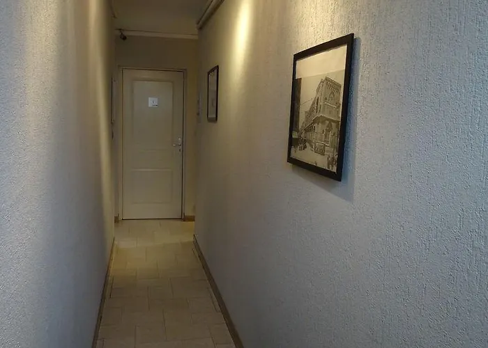 Отель Prado Avec Parking - Proche Zenith