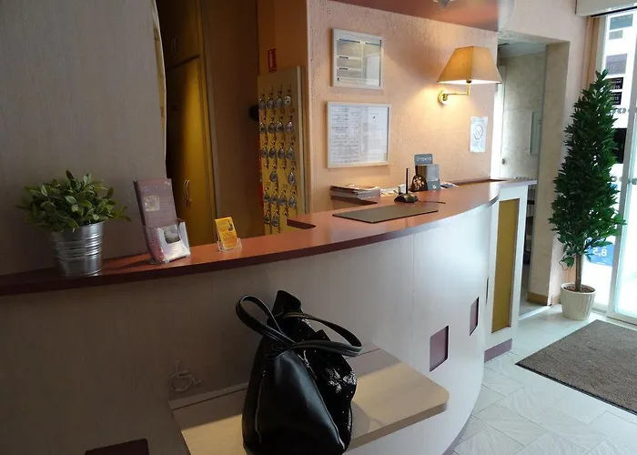 Hotel Akena Le Prado - Proche Zénith