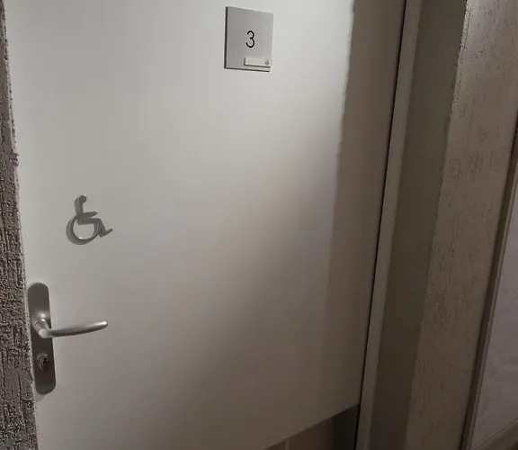 Akena Le Prado - Proche Zénith Hotel 3*