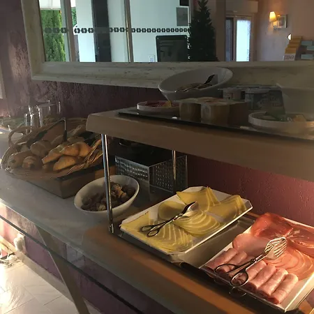 Akena Le Prado - Proche Zénith Hotel
