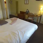 Hotel Prado Avec Parking - Proche Zenith 3*